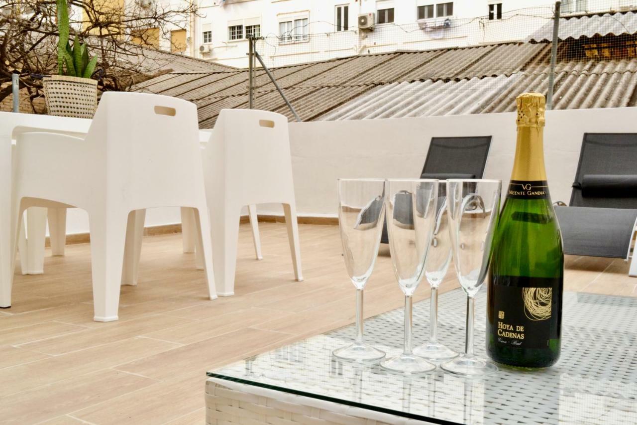 Hola Valencia - Holiday Apartments Εξωτερικό φωτογραφία